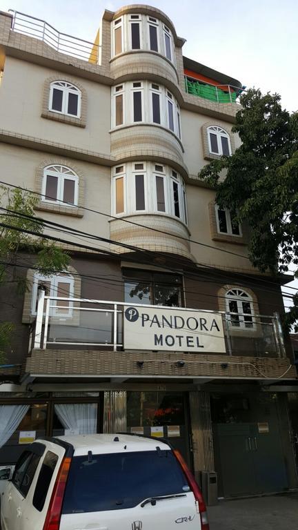 Pandora Motel Yangon Exteriör bild