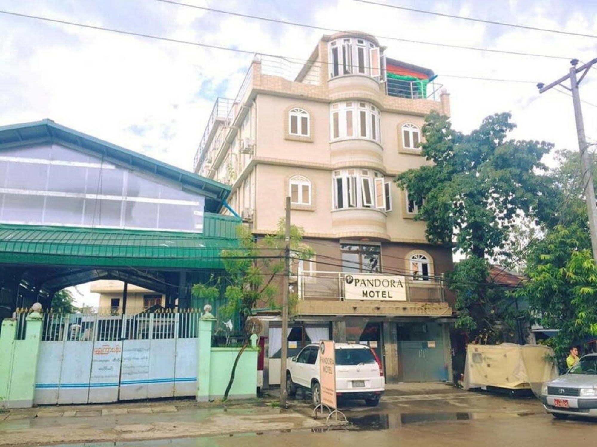 Pandora Motel Yangon Exteriör bild